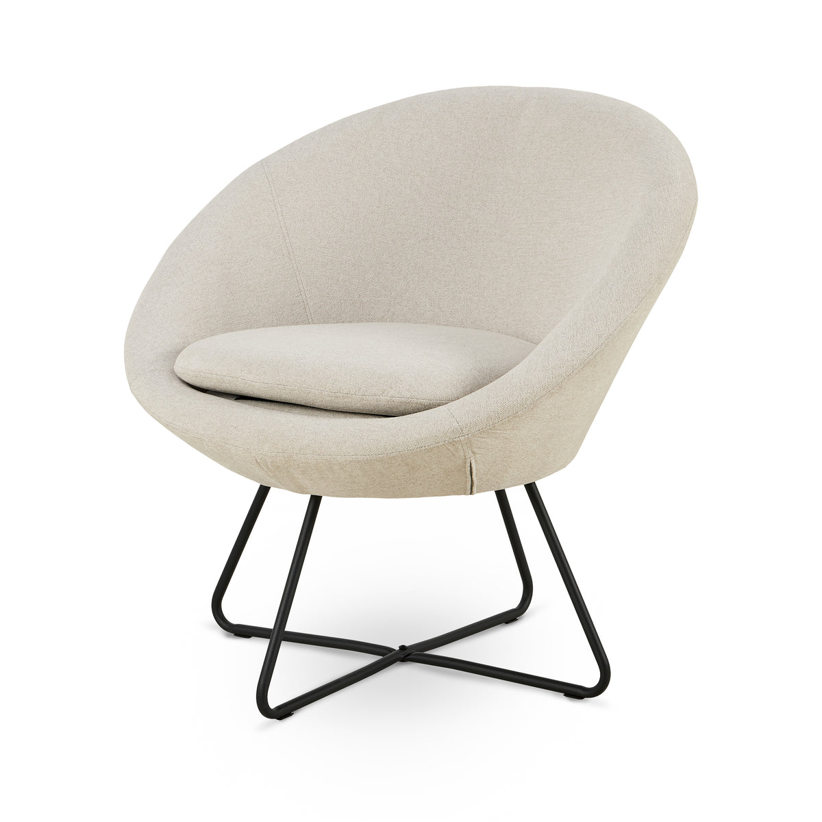 Otulo Armchair with Contoured Backrest, Modern Style – angled view | Pillovely