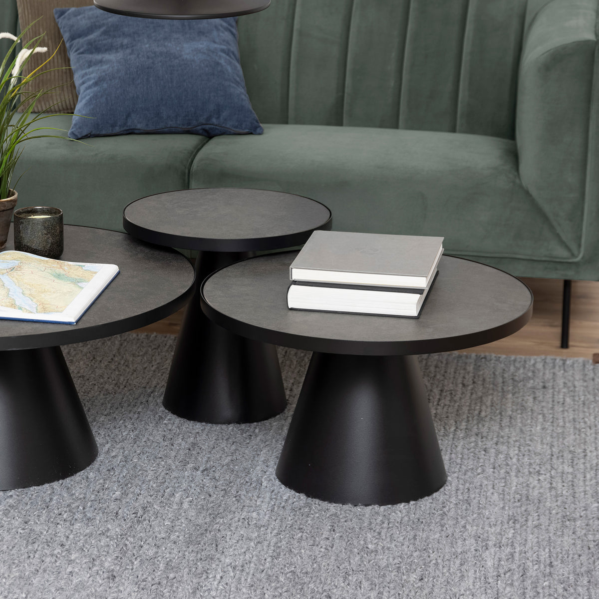 Soren Round Coffee Table Ø66 cm, Modern Style – in a room setting