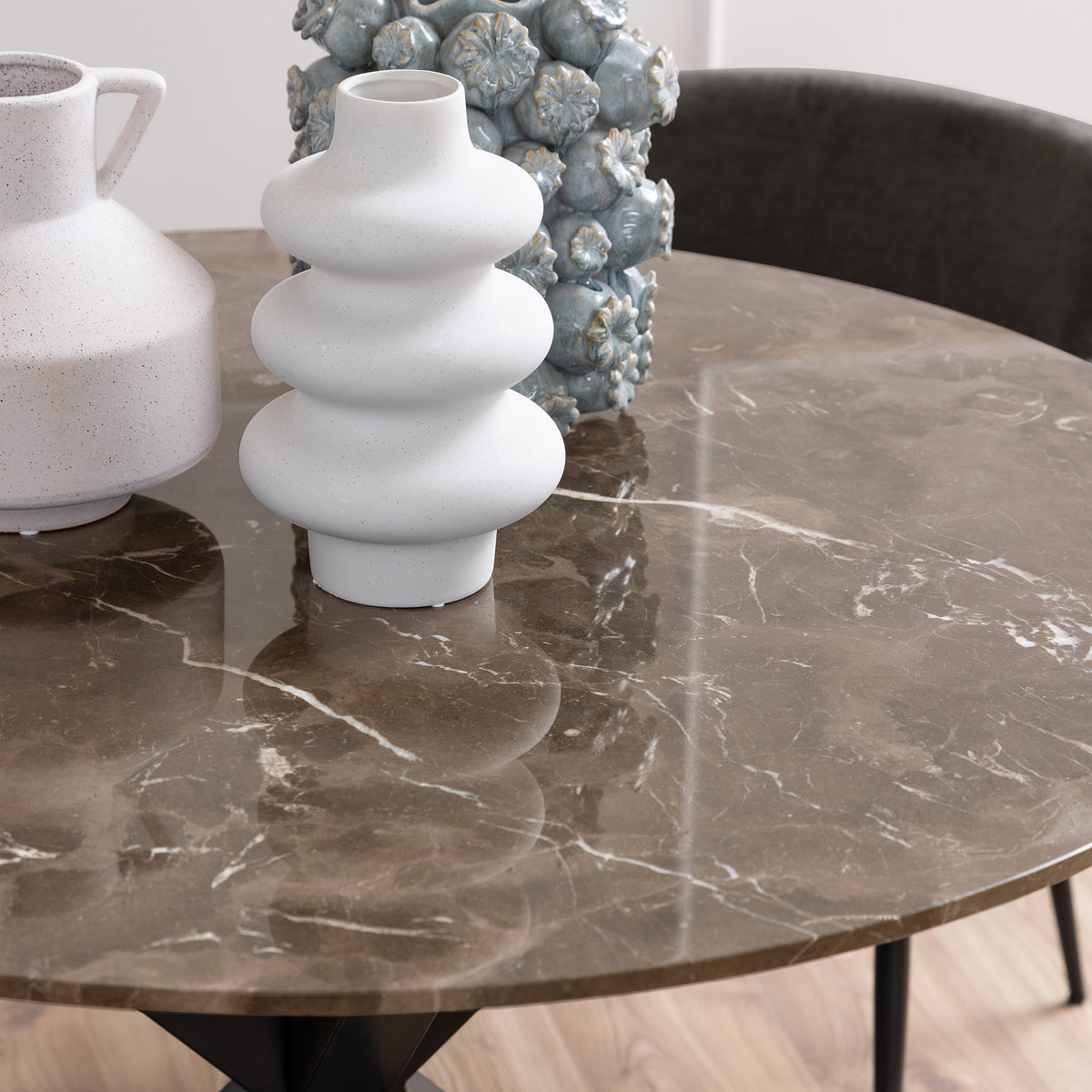 Morial Round Dining Table 120x76 cm, Elegant Style – in a room setting