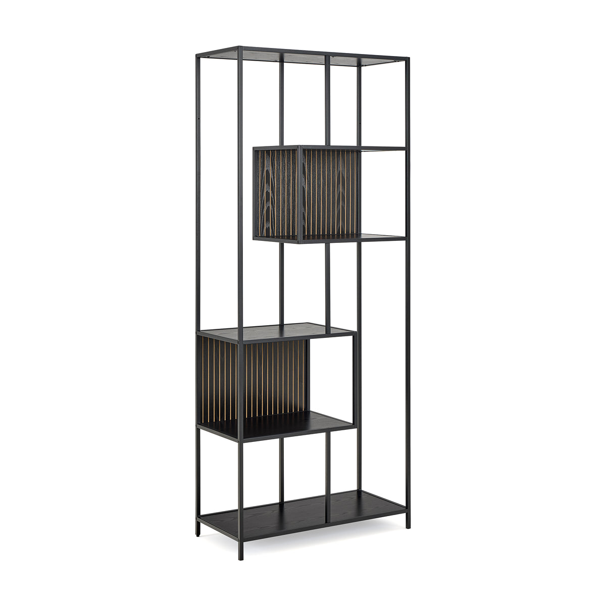 Skeleto-boekenkast 77x185, zwarte melamine – schuin aanzicht op het stalen frame en de twee asymmetrische vakken, boekenkast