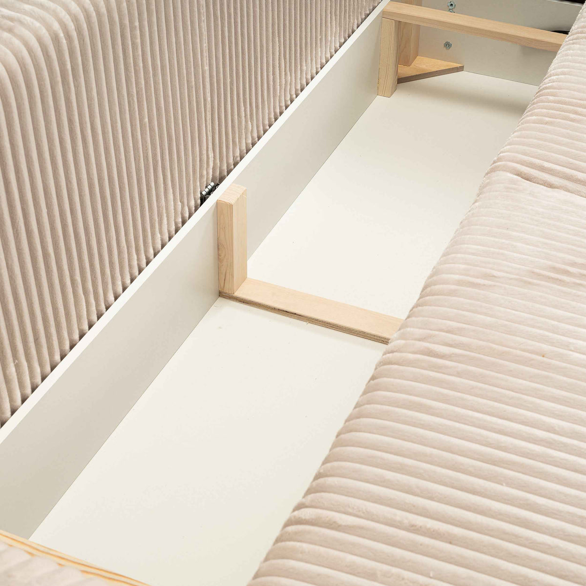 Alloro 3 Seater Sofa Bed 145x200 with Storage, Modern Style – close-up of details and texture