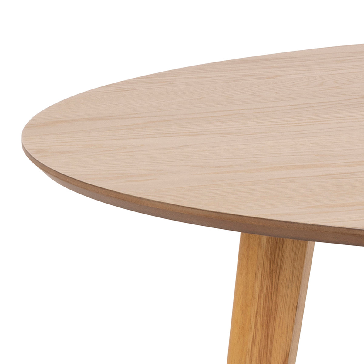 Krel Round Dining Table 140x76 cm, Scandinavian Style – close-up of details and texture