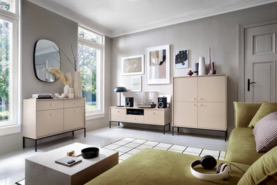 Kviat TV Unit / TV Stand 154x57, Vintage Style – in a room setting