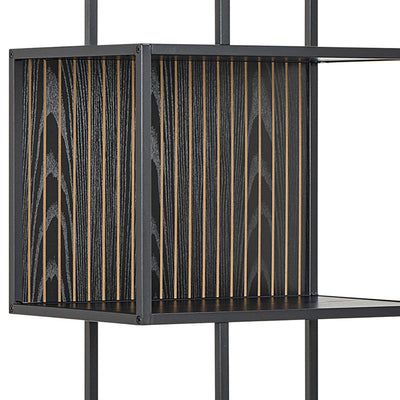 Skeleto-boekenkast 77x185, zwarte melamine – close-up van de nis met verticale latten in het decor ‘zwart essenhout’