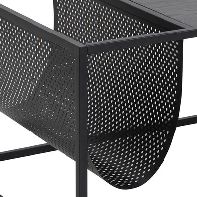Skeleto-salontafel 110x60 – close-up van het geperforeerde vak voor kranten en het vierkante frameprofiel